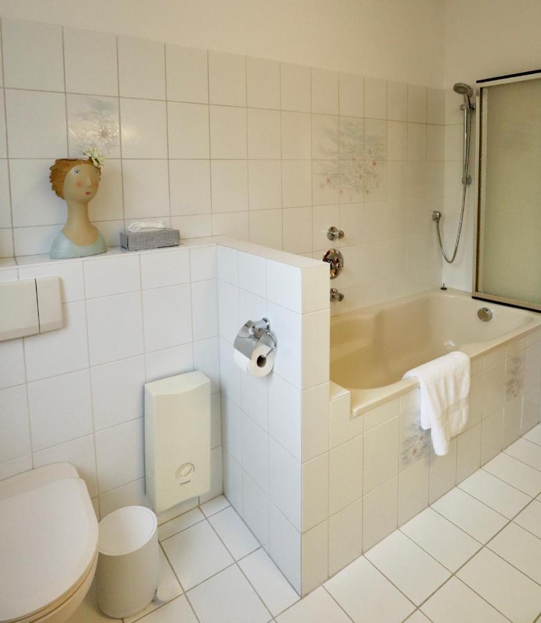 Boho Apartment: Netflix + Balcony + Bathtub Essen Exterior photo
