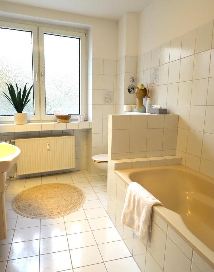 Boho Apartment: Netflix + Balcony + Bathtub Essen Exterior photo